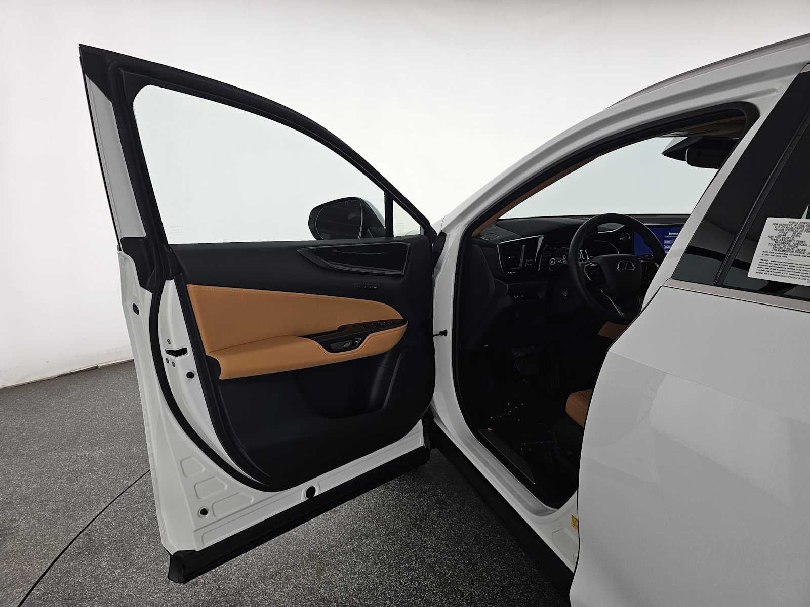 2026 Lexus NX 450h+ Premium