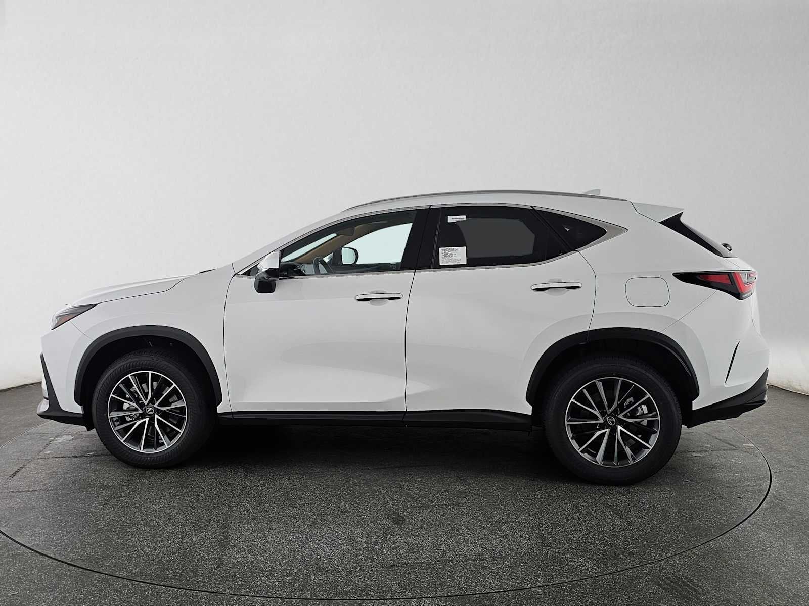2026 Lexus NX 450h+ Premium