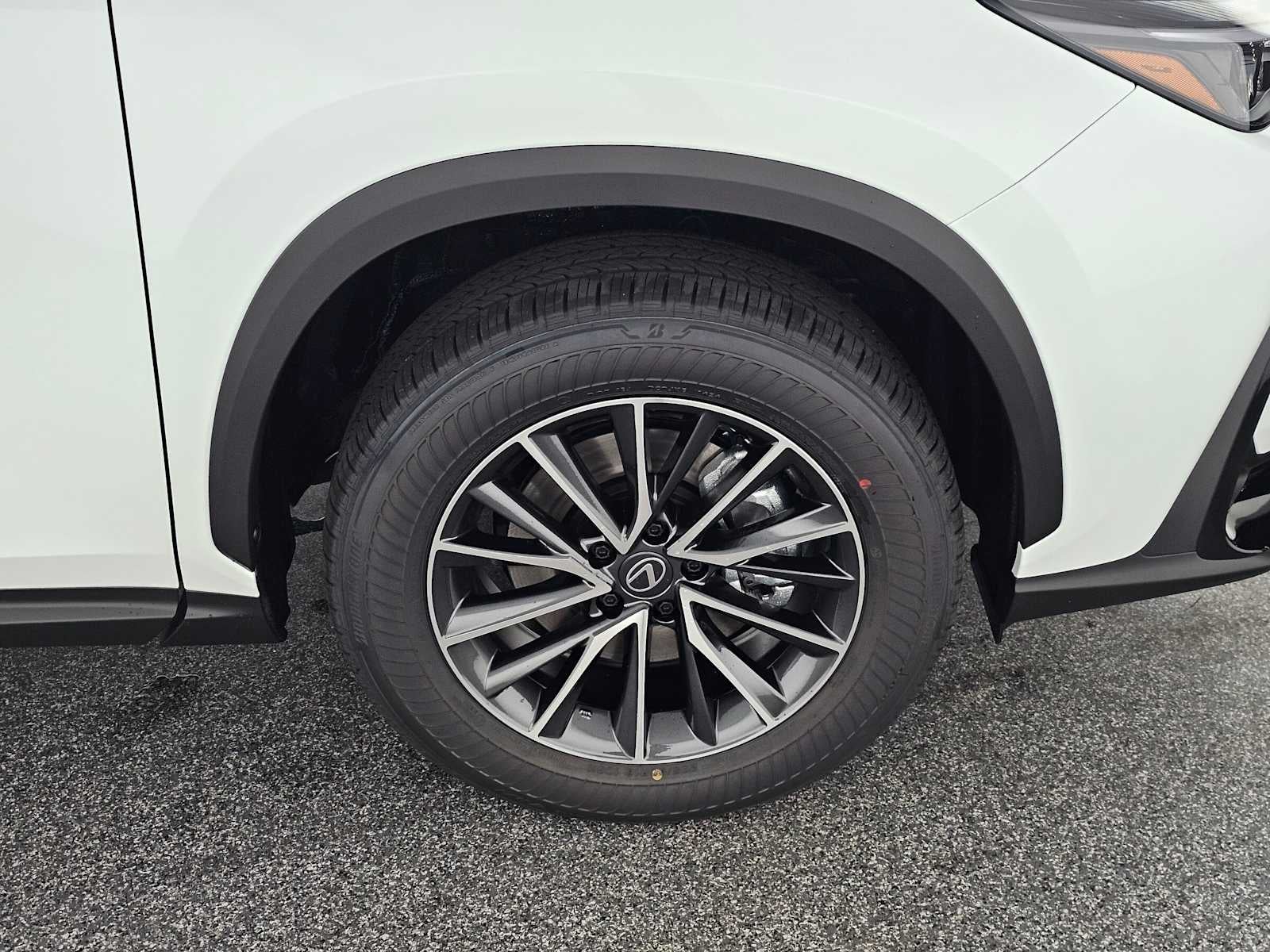 2026 Lexus NX 450h+ Premium