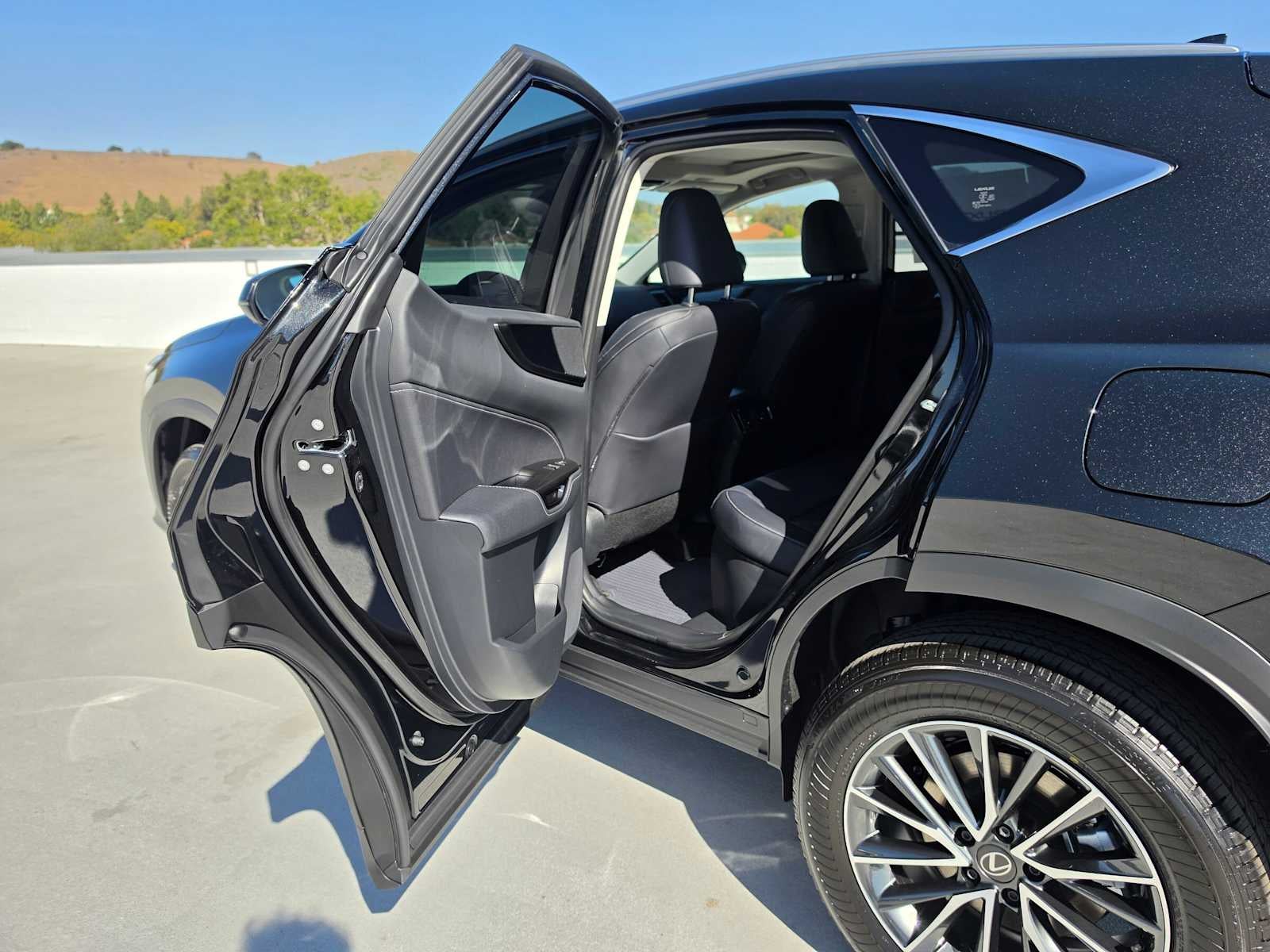 2026 Lexus NX 450h PREMIUM PLUS AWD