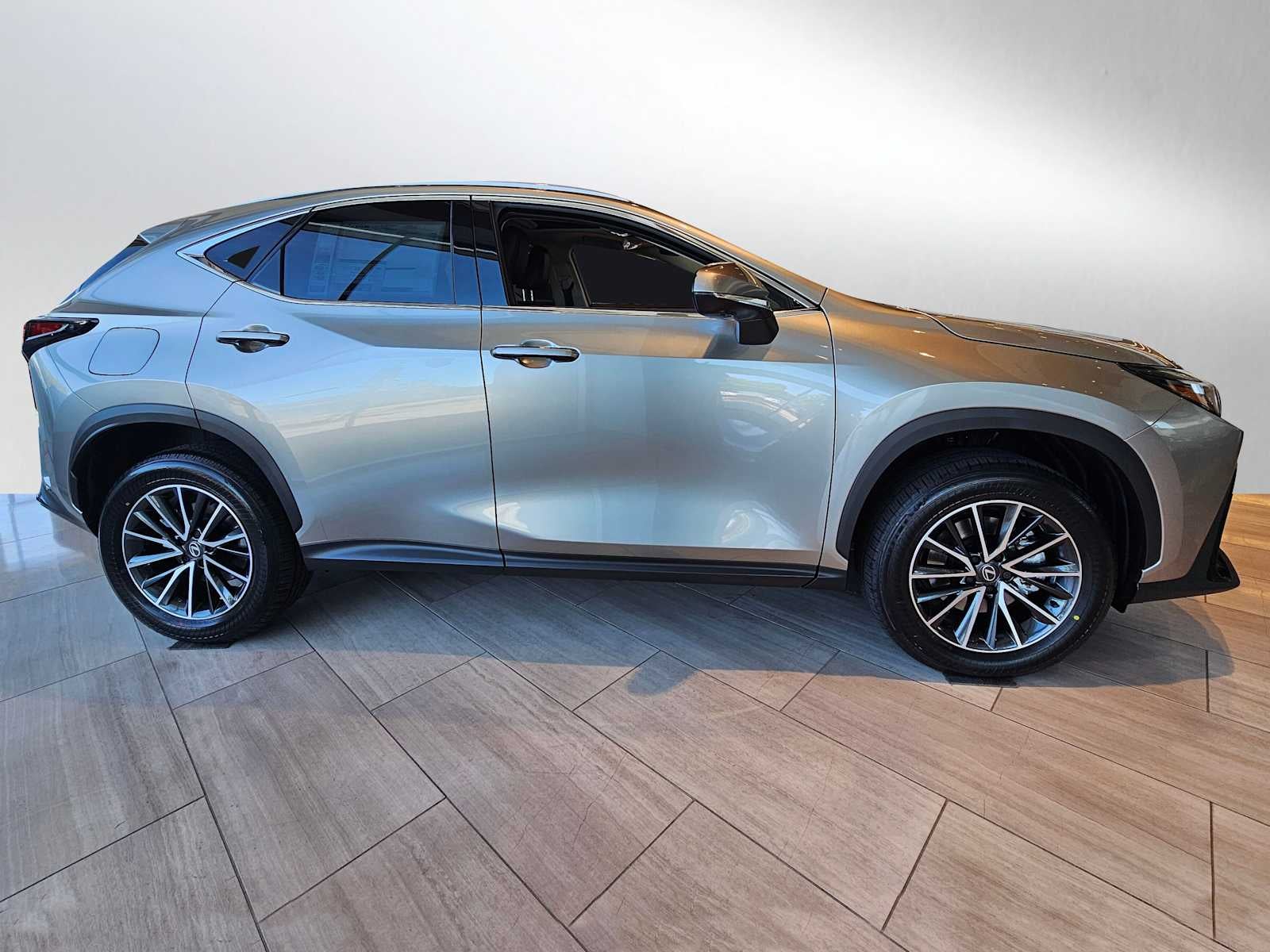 2026 Lexus NX 450h PREMIUM PLUS AWD