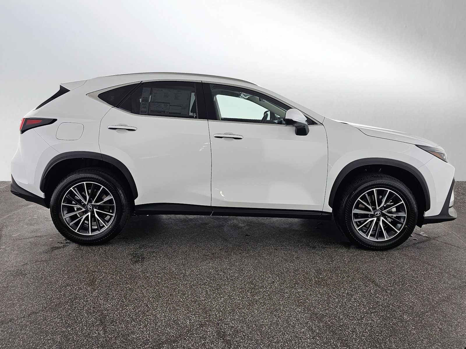 2026 Lexus NX 450h PREMIUM PLUS AWD