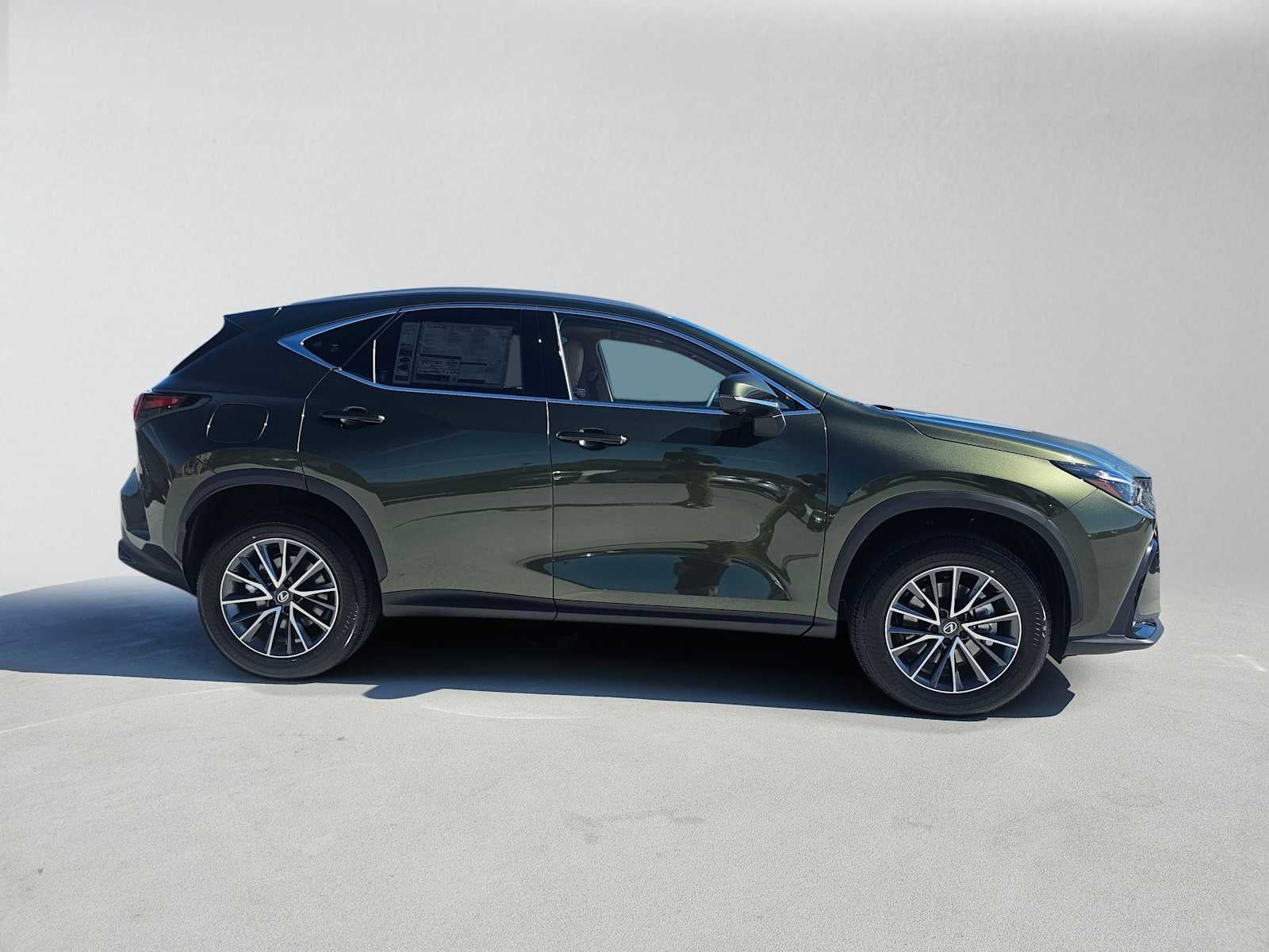 2026 Lexus NX 450h PREMIUM PLUS AWD