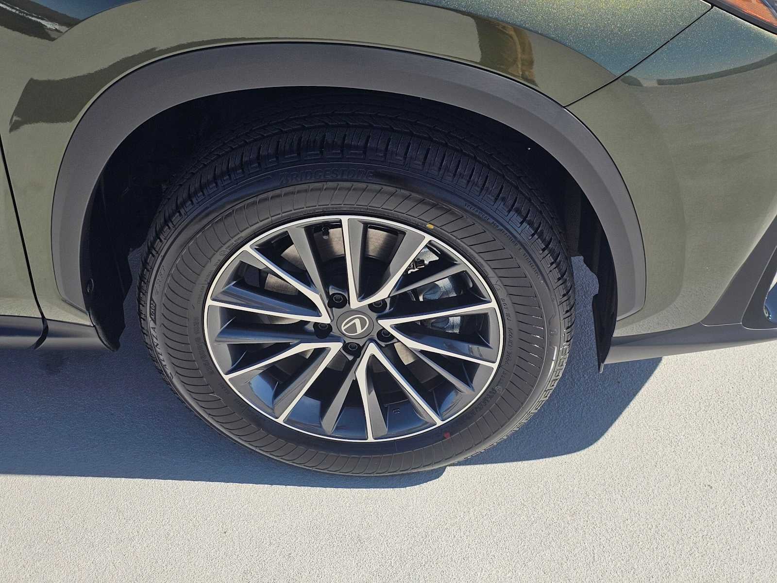 2026 Lexus NX 450h PREMIUM PLUS AWD