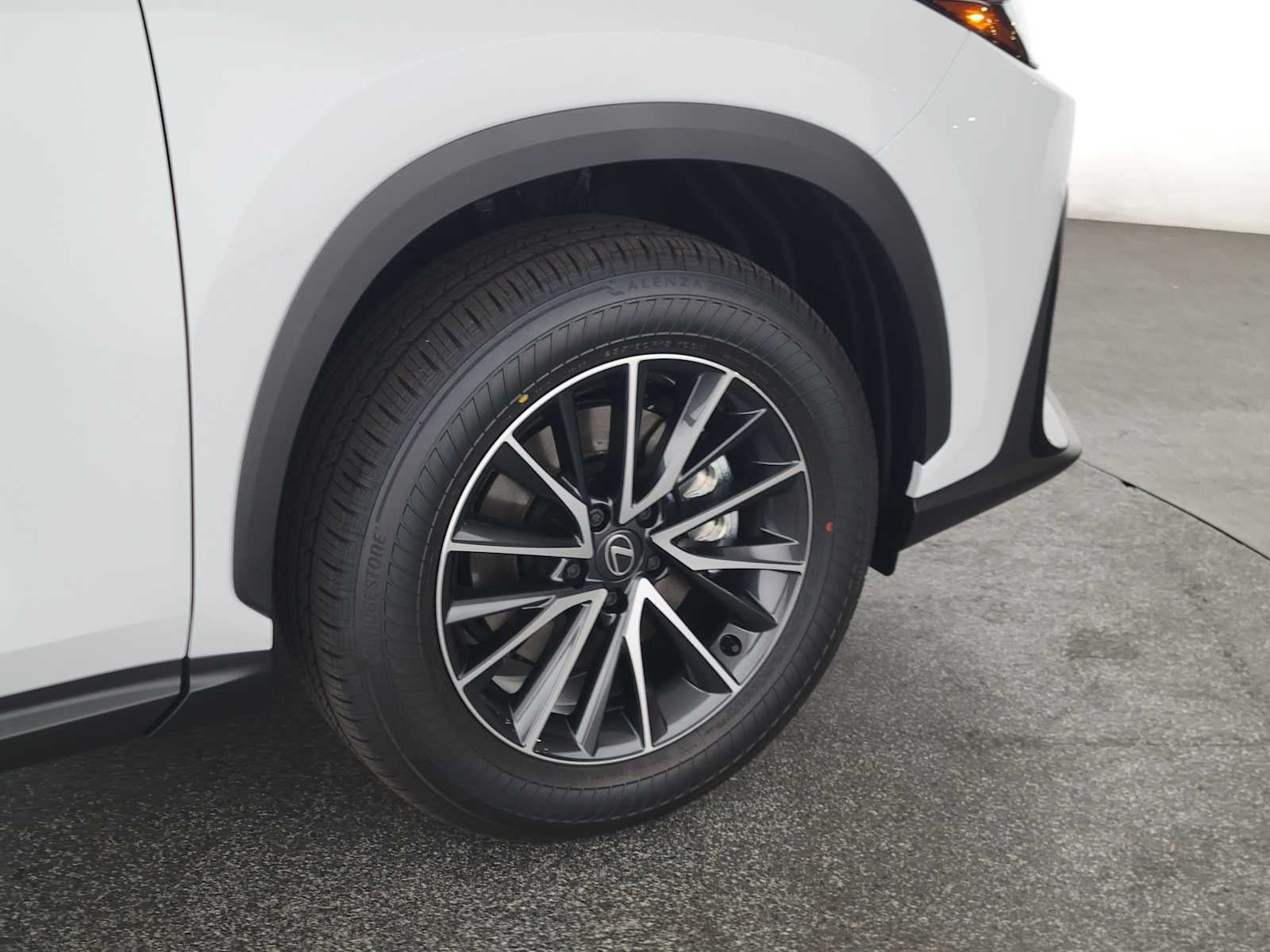 2026 Lexus NX 450h PREMIUM PLUS AWD