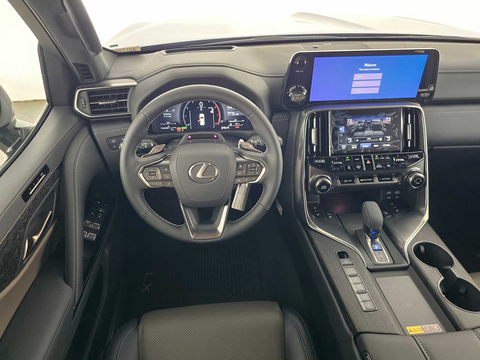 2026 Lexus LX 700h OVERTRAIL