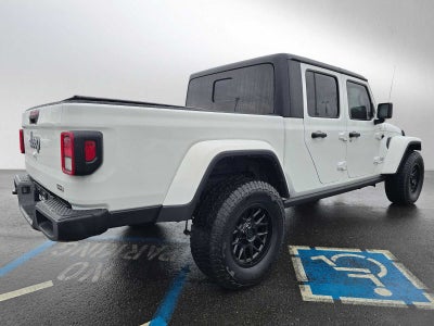 2023 Jeep Gladiator Overland