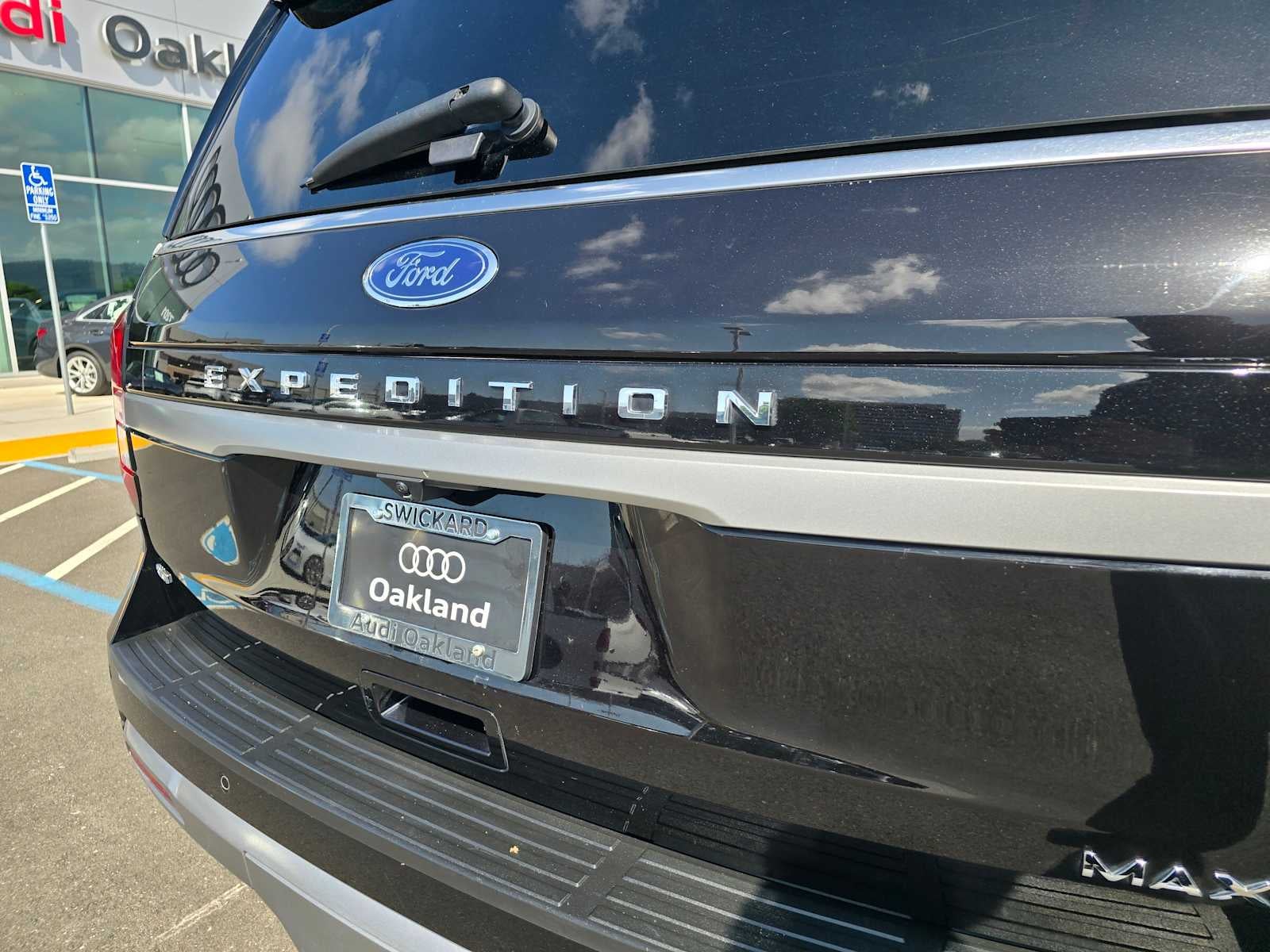 2024 Ford Expedition Max XLT
