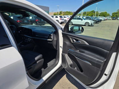 2025 Chevrolet Traverse AWD LT