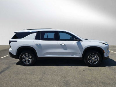2025 Chevrolet Traverse AWD LT