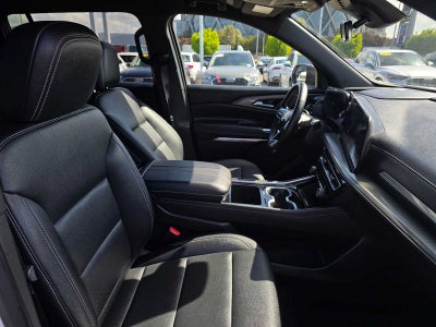 2025 Chevrolet Traverse AWD LT