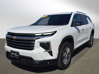 2025 Chevrolet Traverse AWD LT