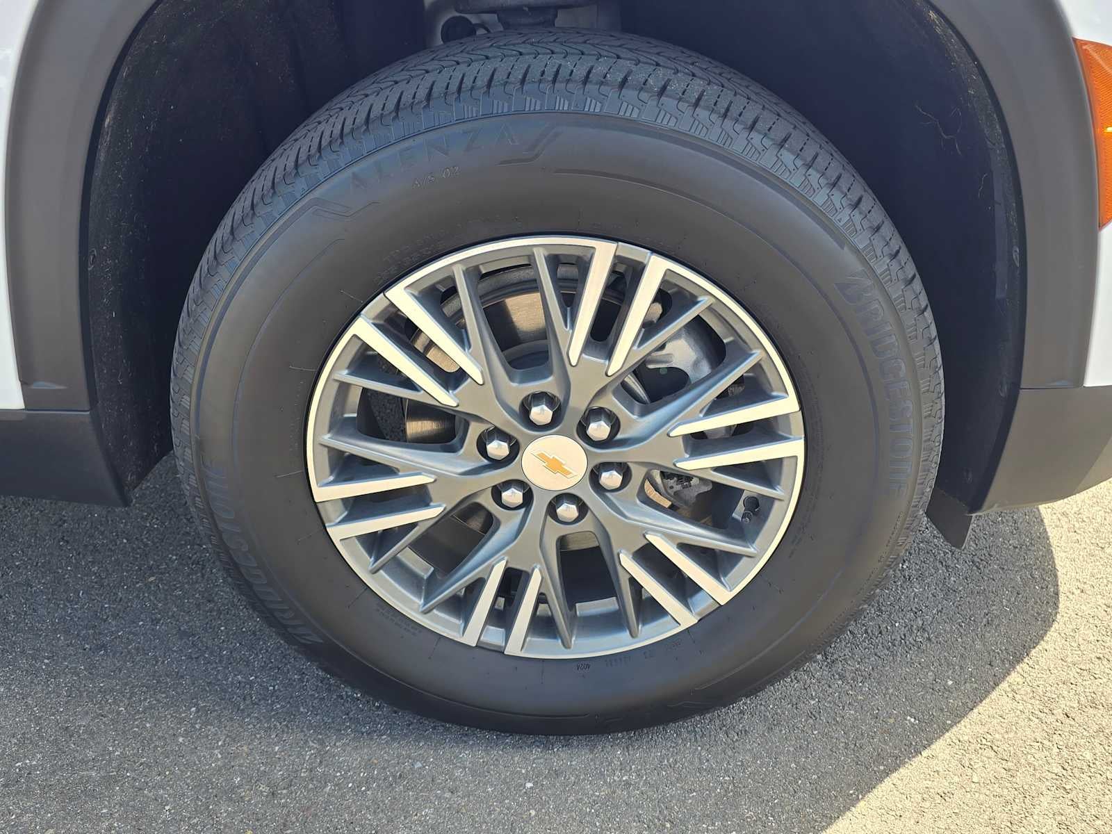 2025 Chevrolet Traverse AWD LT