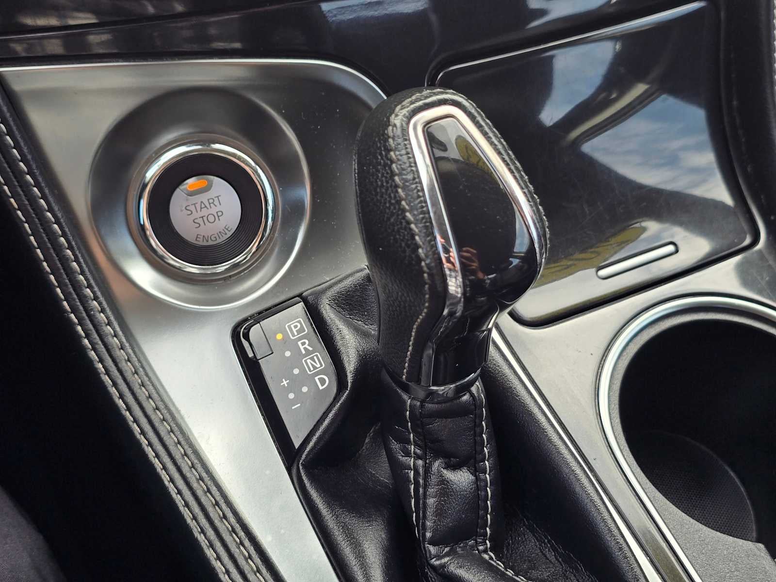 2023 Nissan Maxima SV