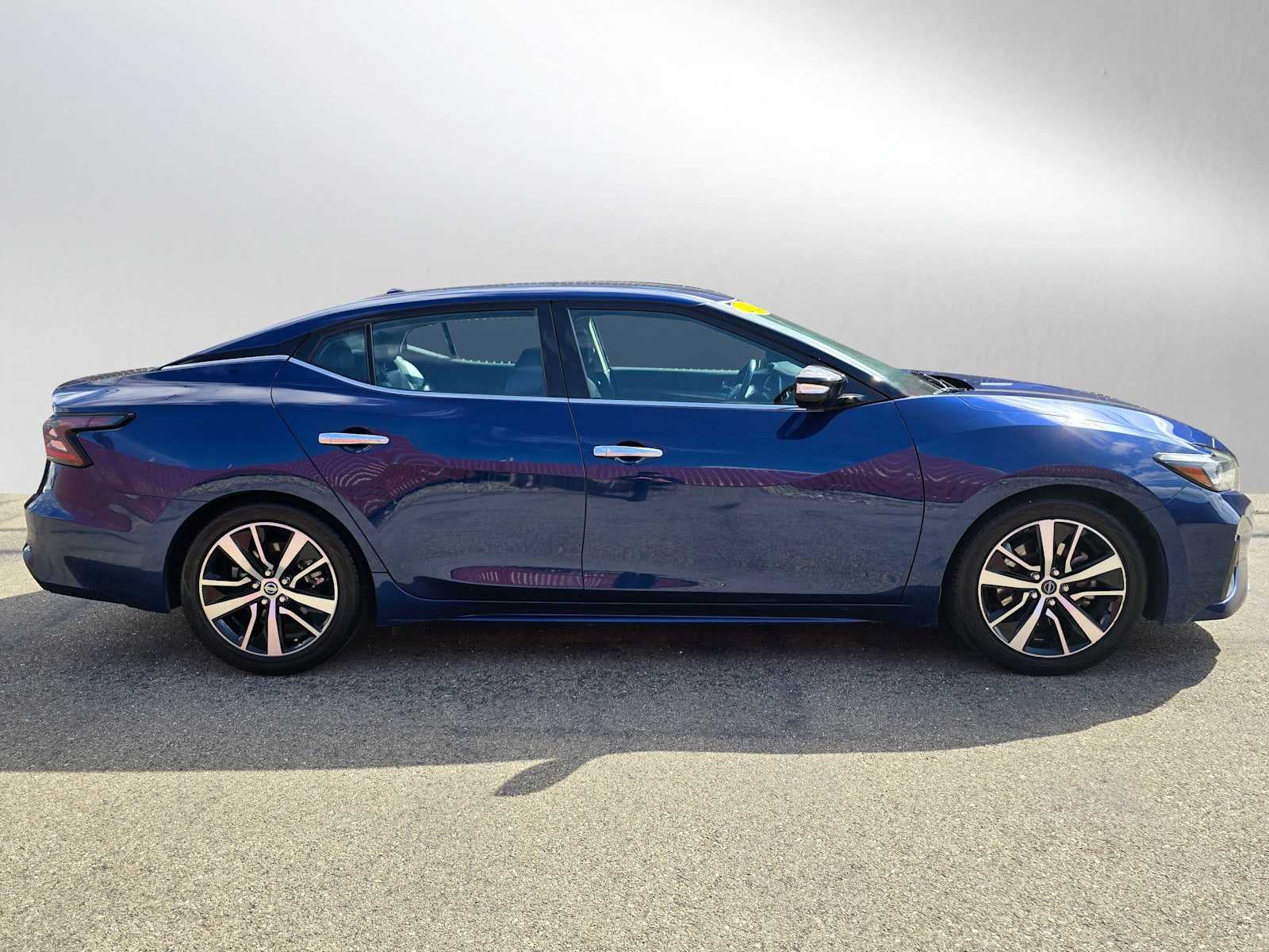 2023 Nissan Maxima SV
