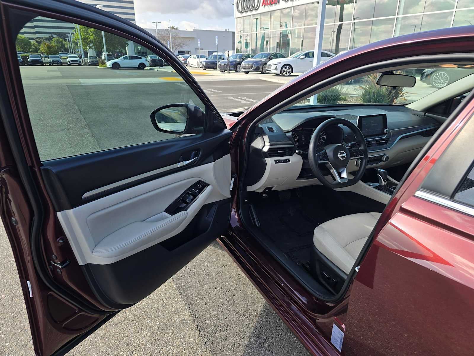 2023 Nissan Altima 2.5 SV