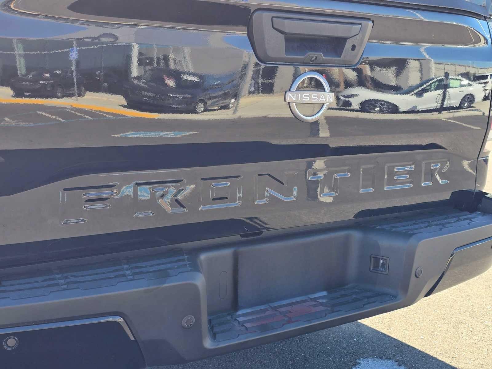 2022 Nissan Frontier S