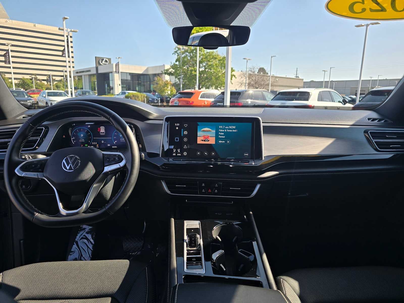 2025 Volkswagen Atlas Cross Sport 2.0T SE w/Technology