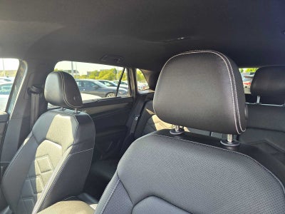 2025 Volkswagen Atlas Cross Sport 2.0T SE w/Technology