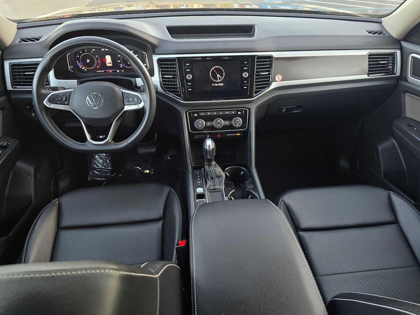 2022 Volkswagen Atlas 3.6L V6 SE w/Technology