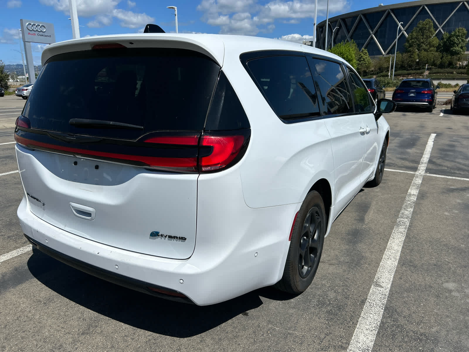 2024 Chrysler Pacifica Hybrid S Appearance Pkg