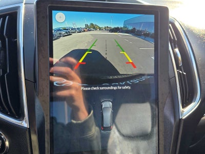 2022 Ford Edge Titanium