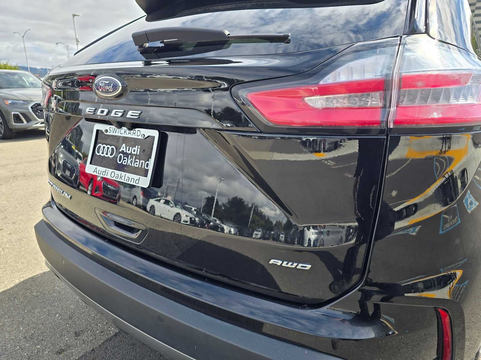2024 Ford Edge Titanium