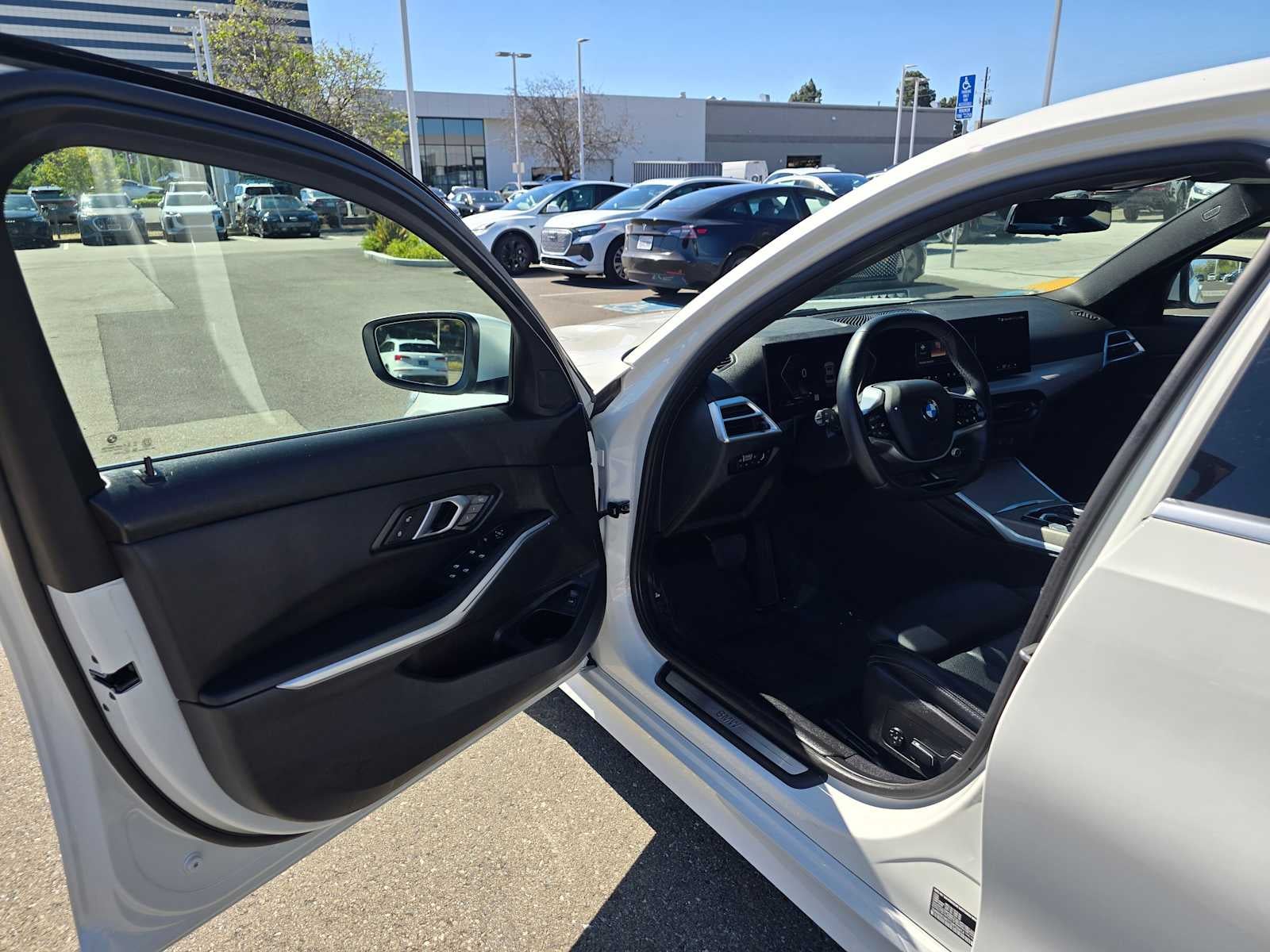 2025 BMW 330i xDrive 330i xDrive