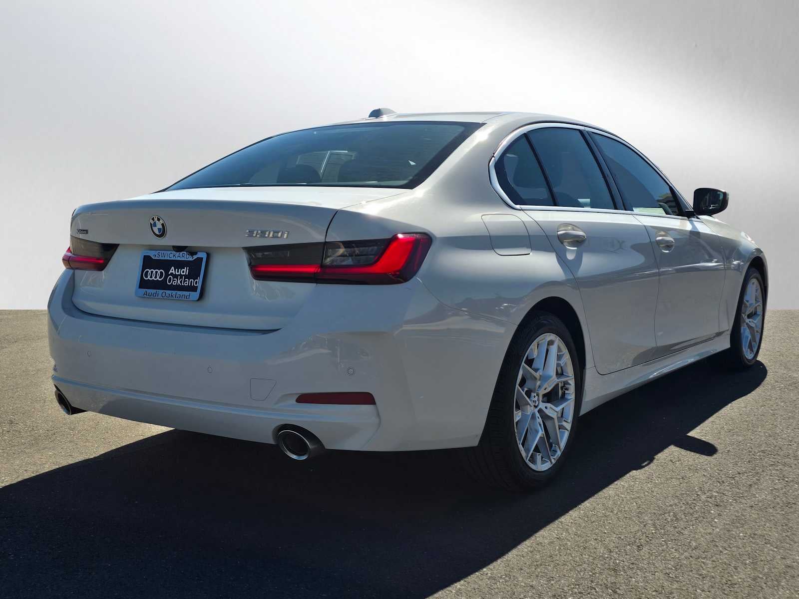 2025 BMW 330i xDrive 330i xDrive