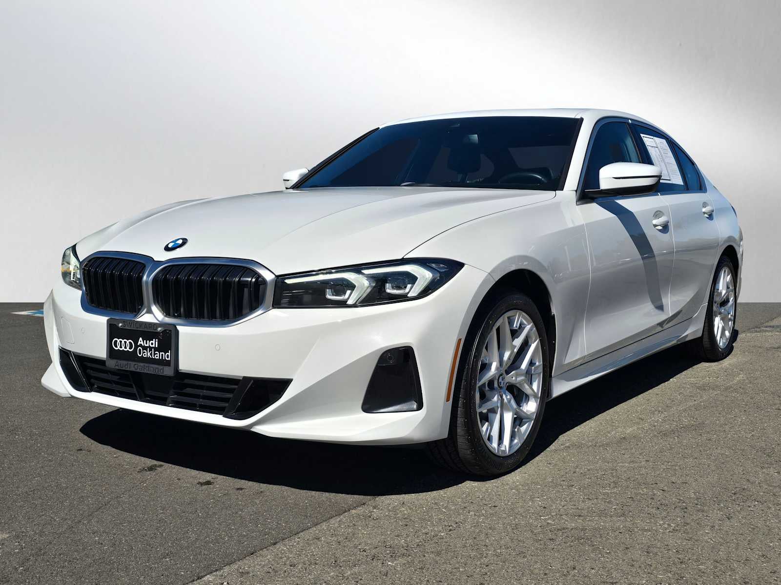 2025 BMW 330i xDrive 330i xDrive