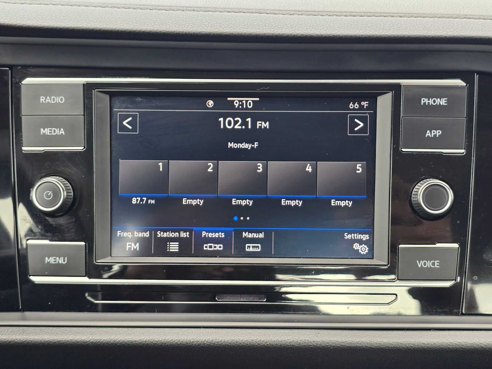 2024 Volkswagen Jetta S