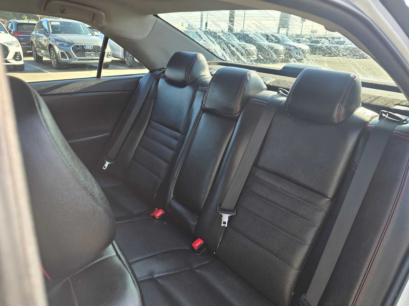 2017 Toyota Camry SE