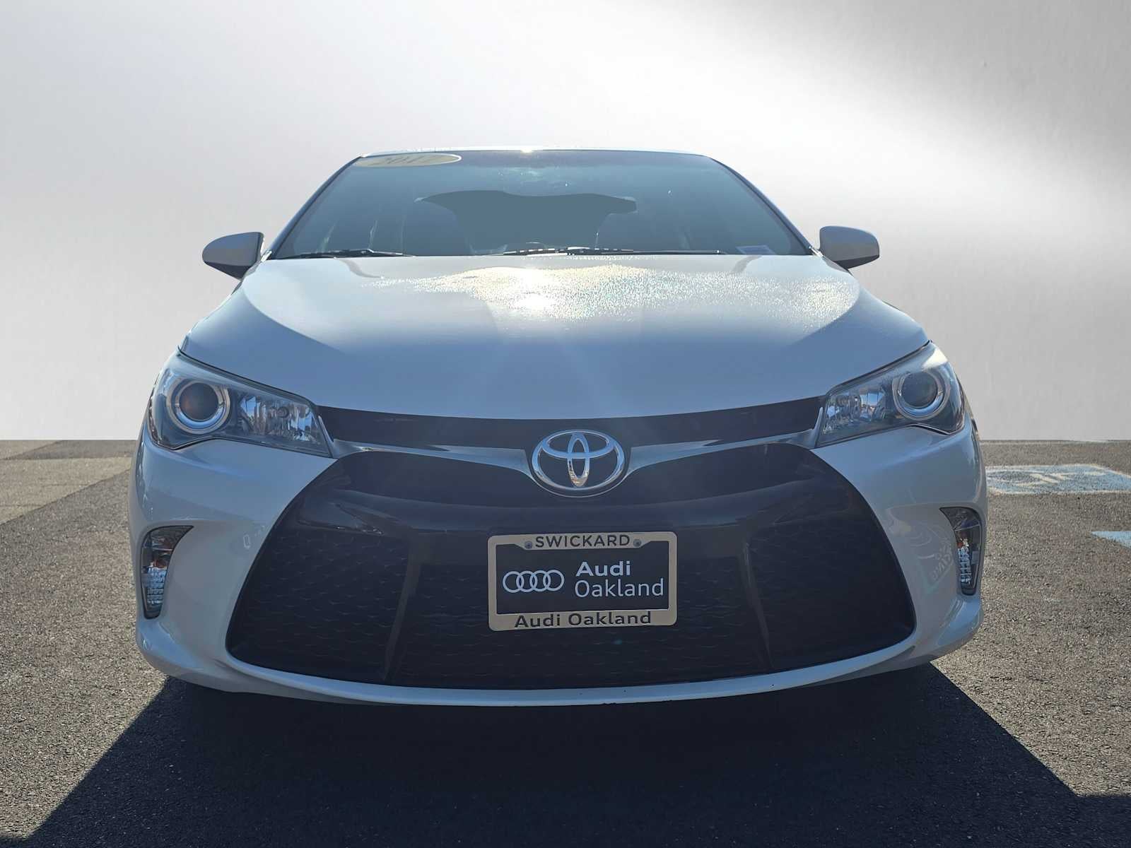 2017 Toyota Camry SE