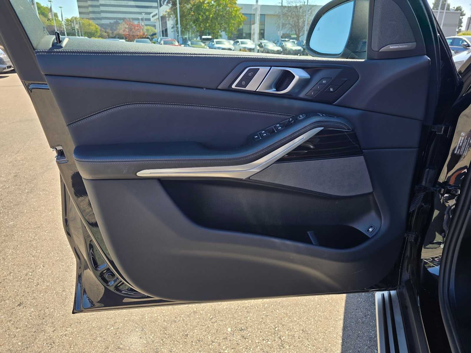 2025 BMW X5 xDrive50e xDrive50e