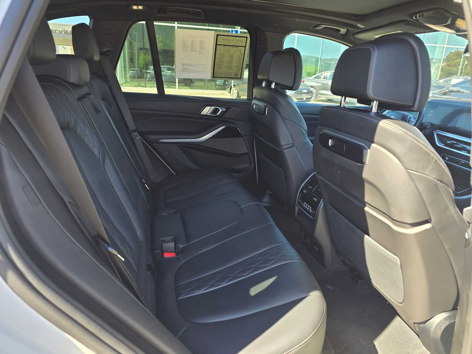 2025 BMW X5 xDrive50e xDrive50e