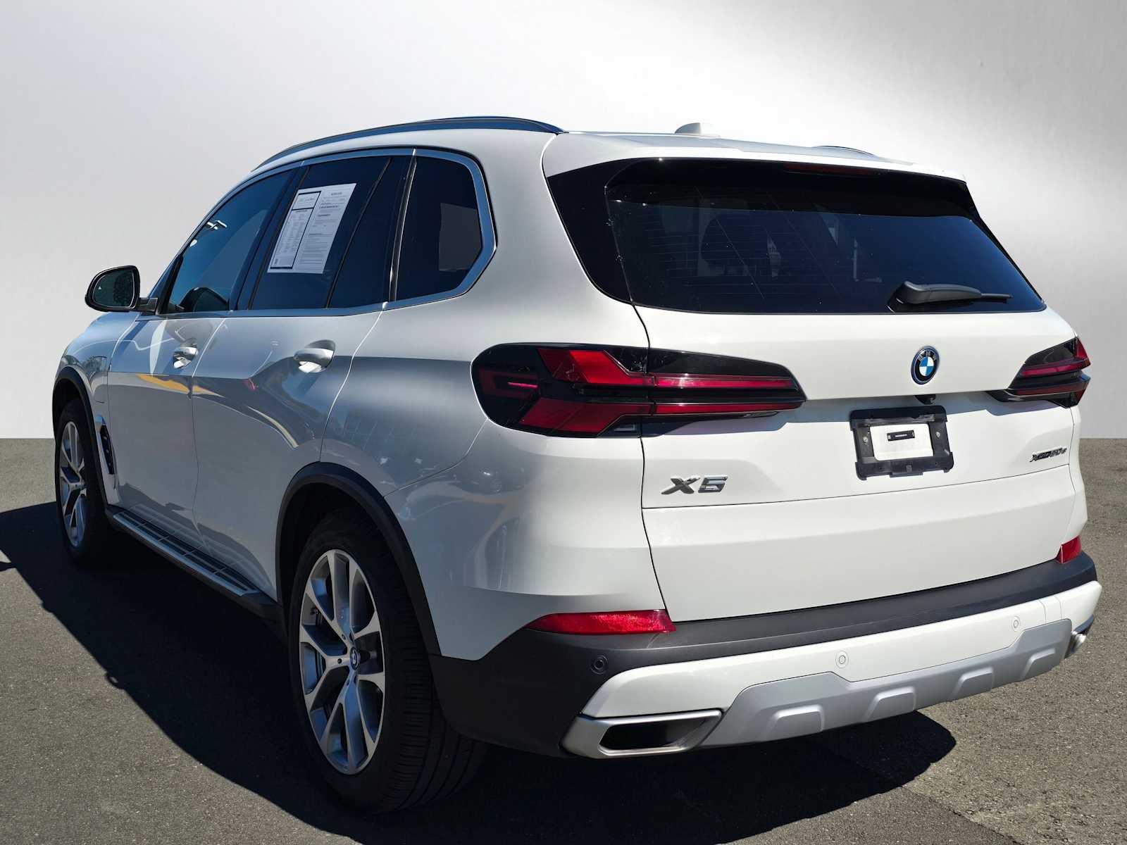 2025 BMW X5 xDrive50e xDrive50e