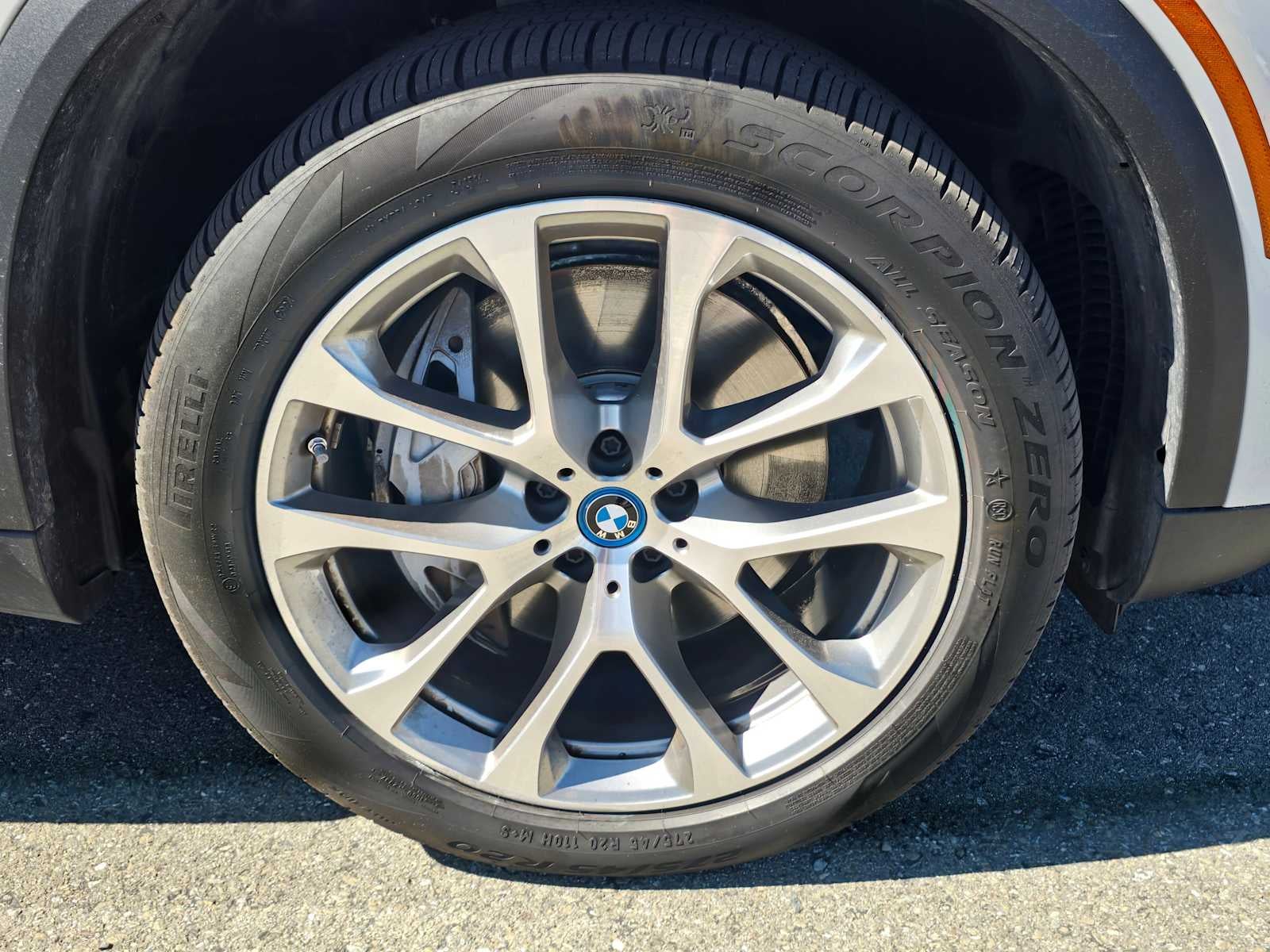 2025 BMW X5 xDrive50e xDrive50e