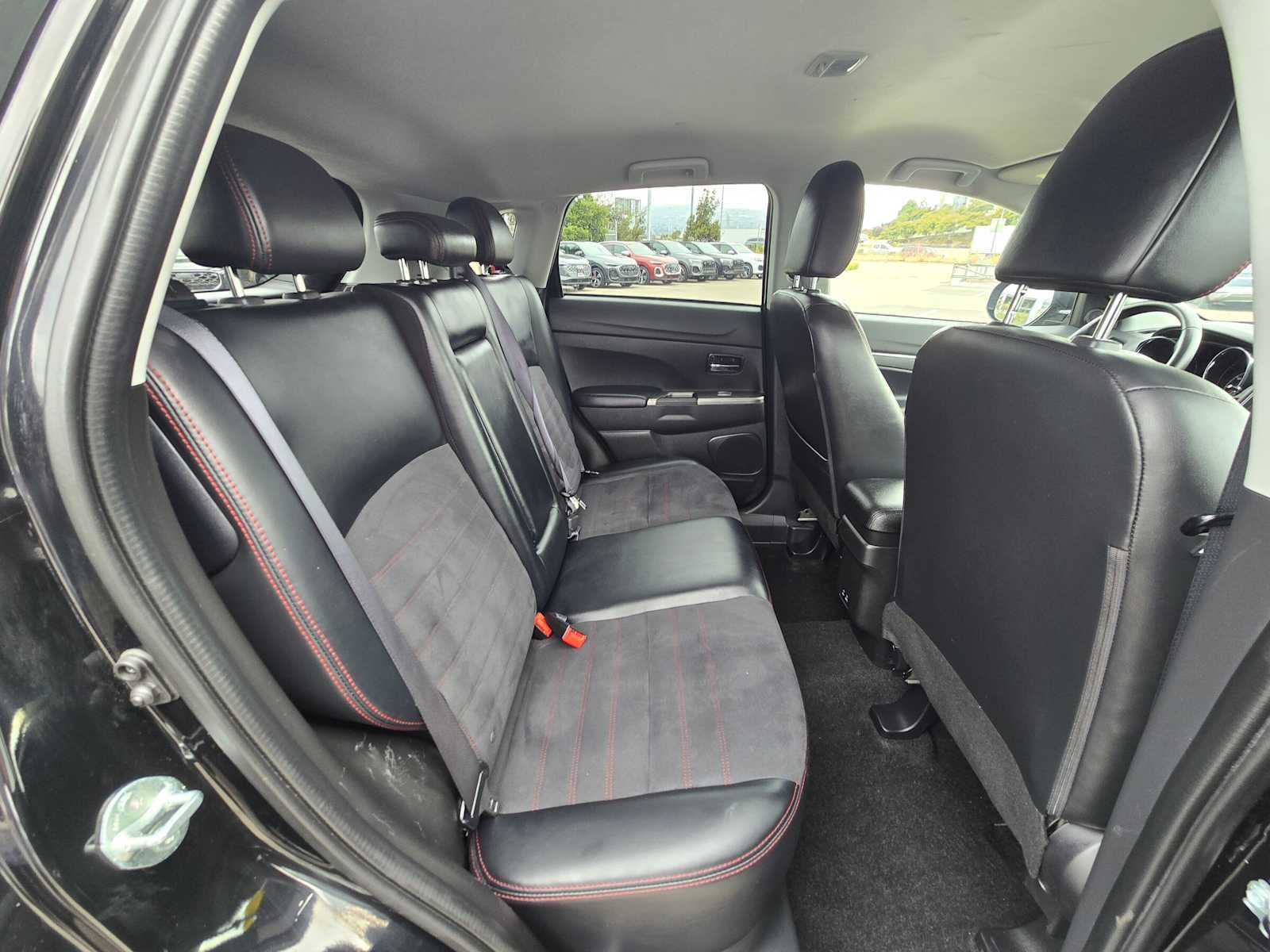 2024 Mitsubishi Outlander Sport SE