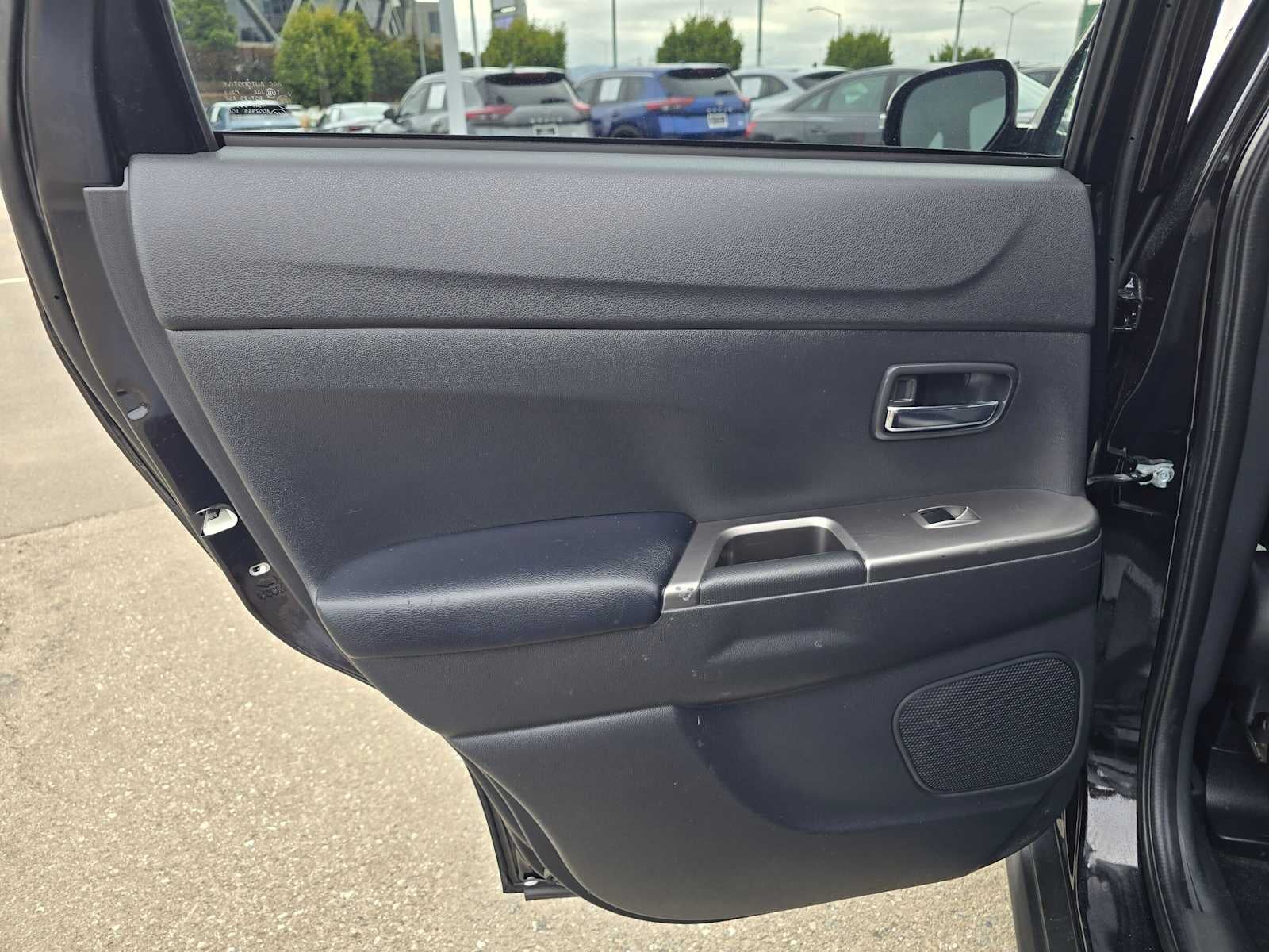 2024 Mitsubishi Outlander Sport SE