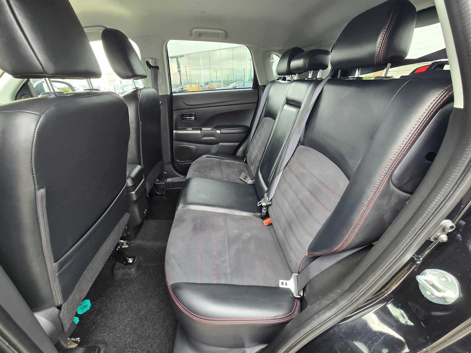 2024 Mitsubishi Outlander Sport SE