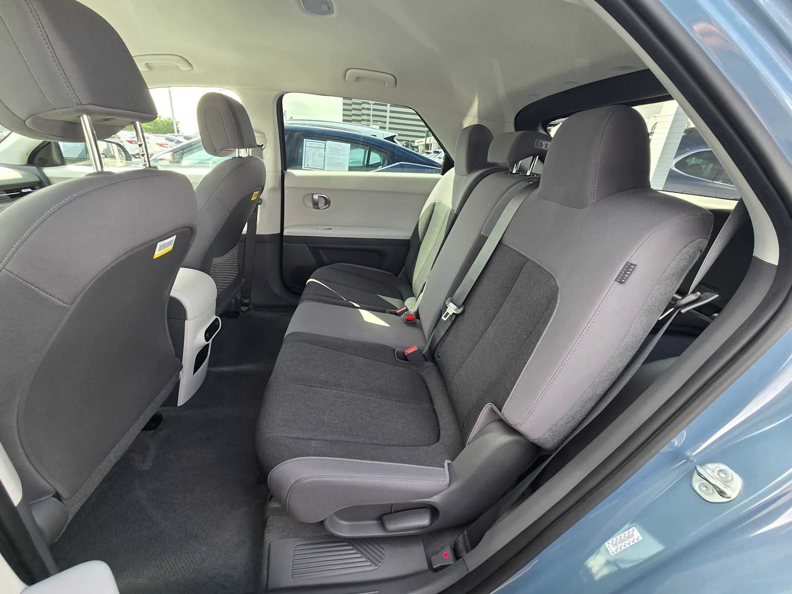 2024 Hyundai IONIQ 5 SE Standard Range