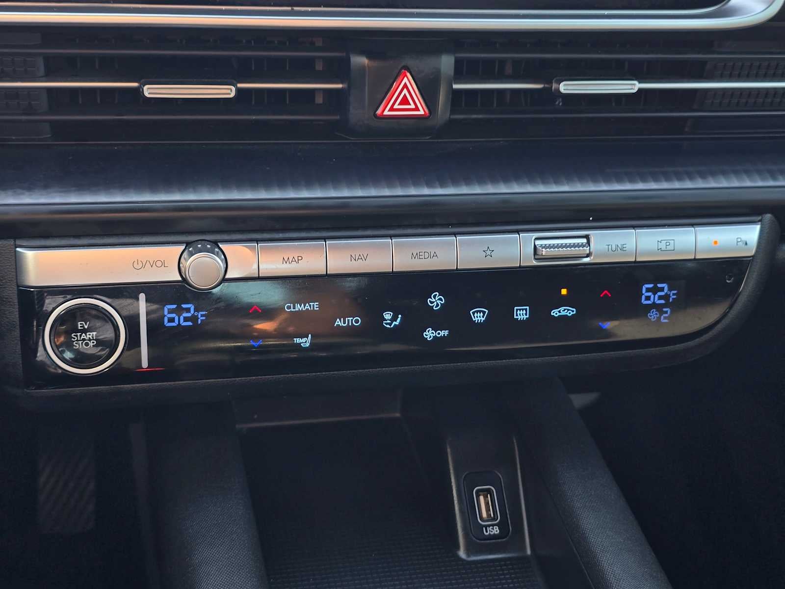 2024 Hyundai IONIQ 6 SE