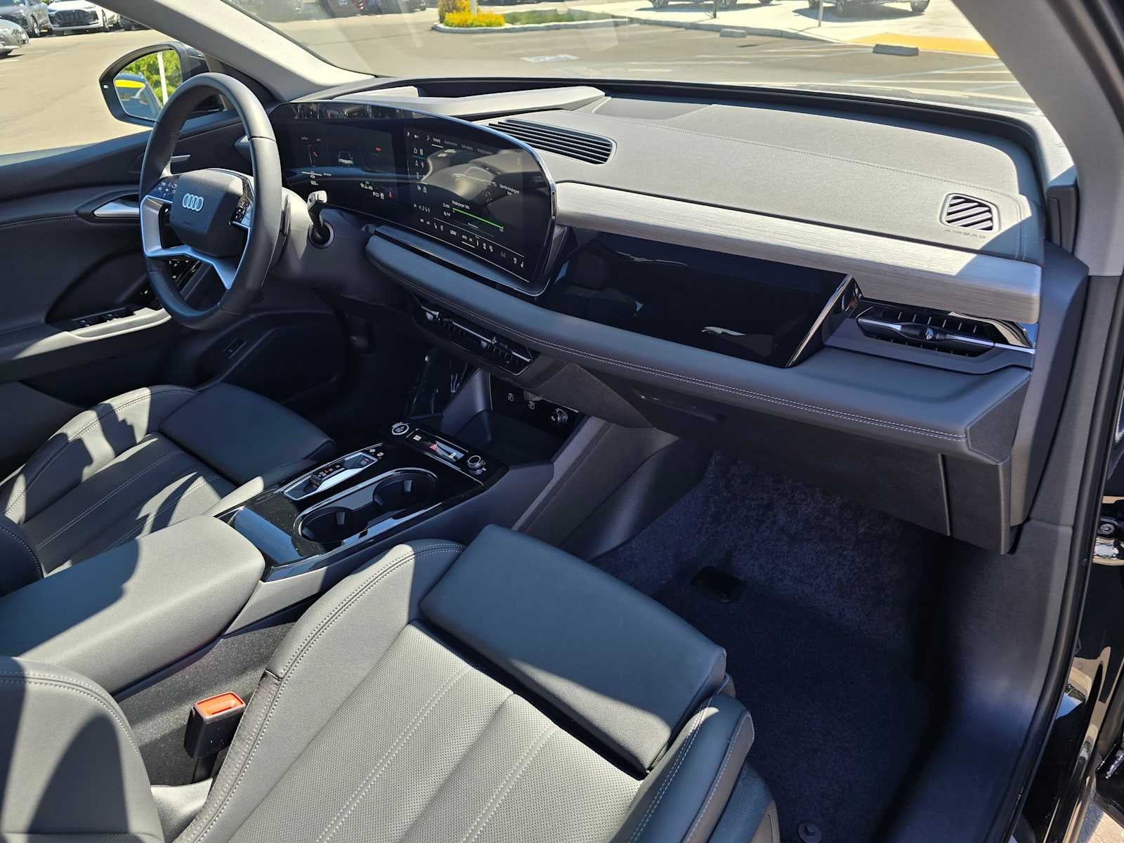 2025 Audi Q6 e-tron Premium Plus