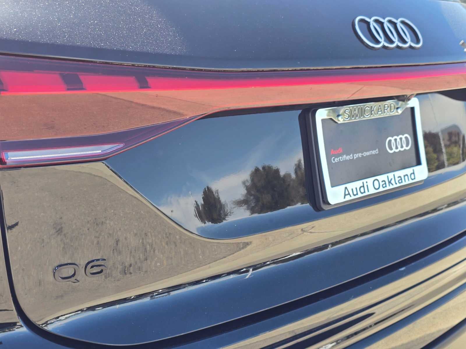 2025 Audi Q6 e-tron Premium Plus