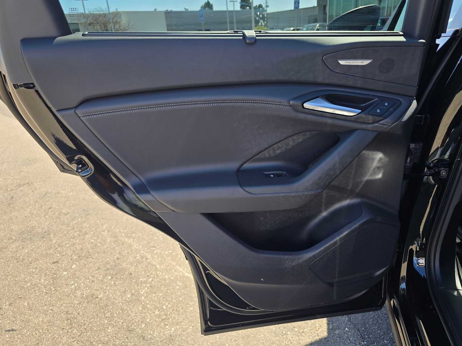 2025 Audi Q6 e-tron Premium Plus