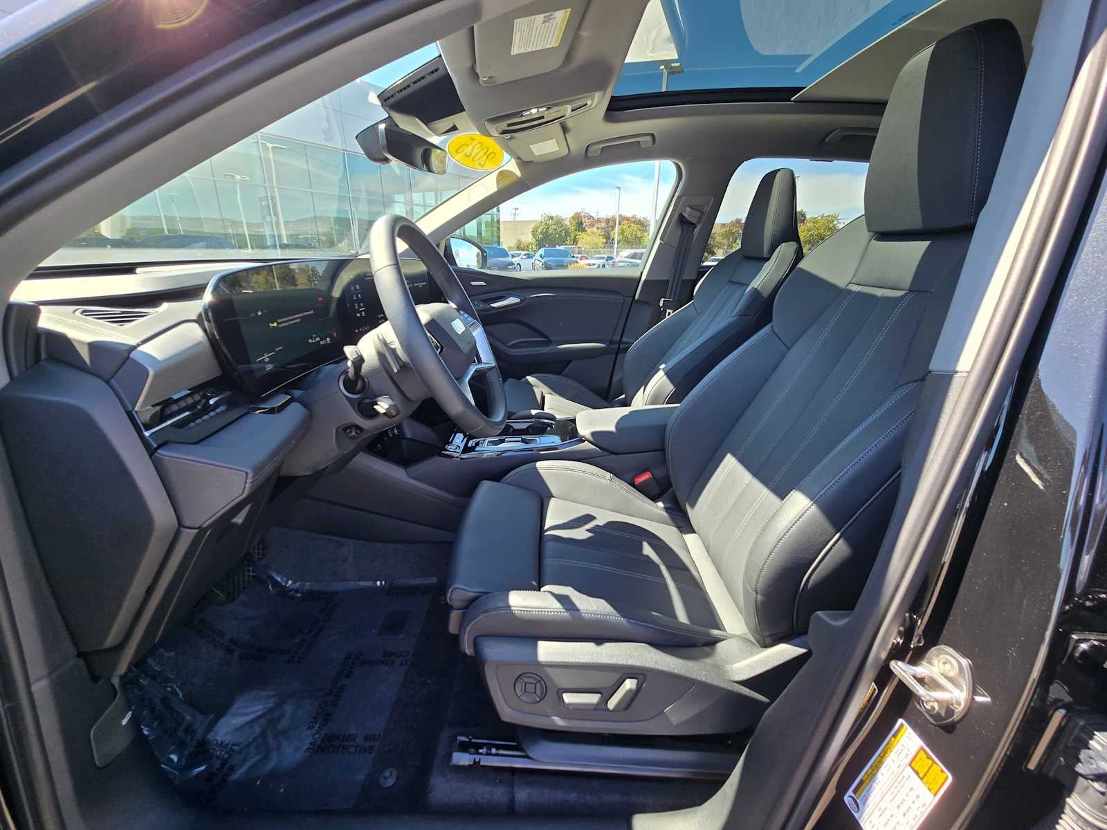 2025 Audi Q6 e-tron Premium Plus