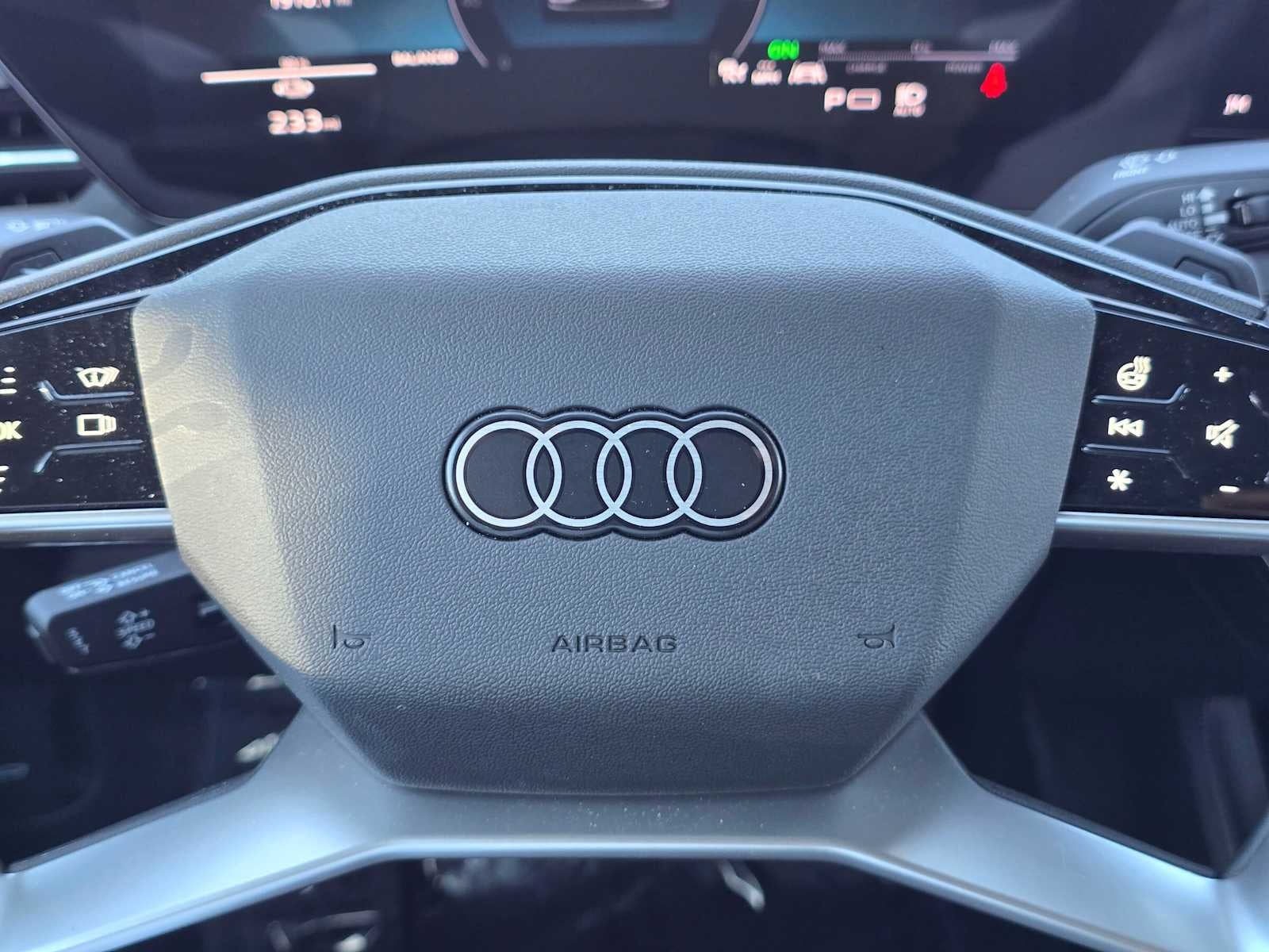 2025 Audi Q6 e-tron Premium Plus