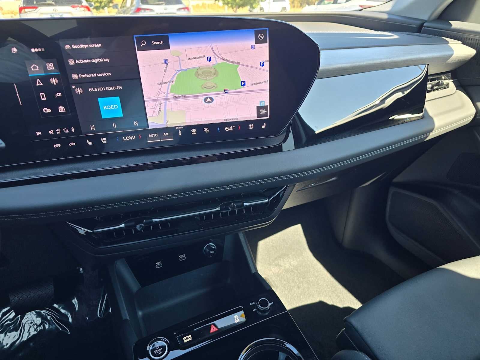 2025 Audi Q6 e-tron Premium Plus