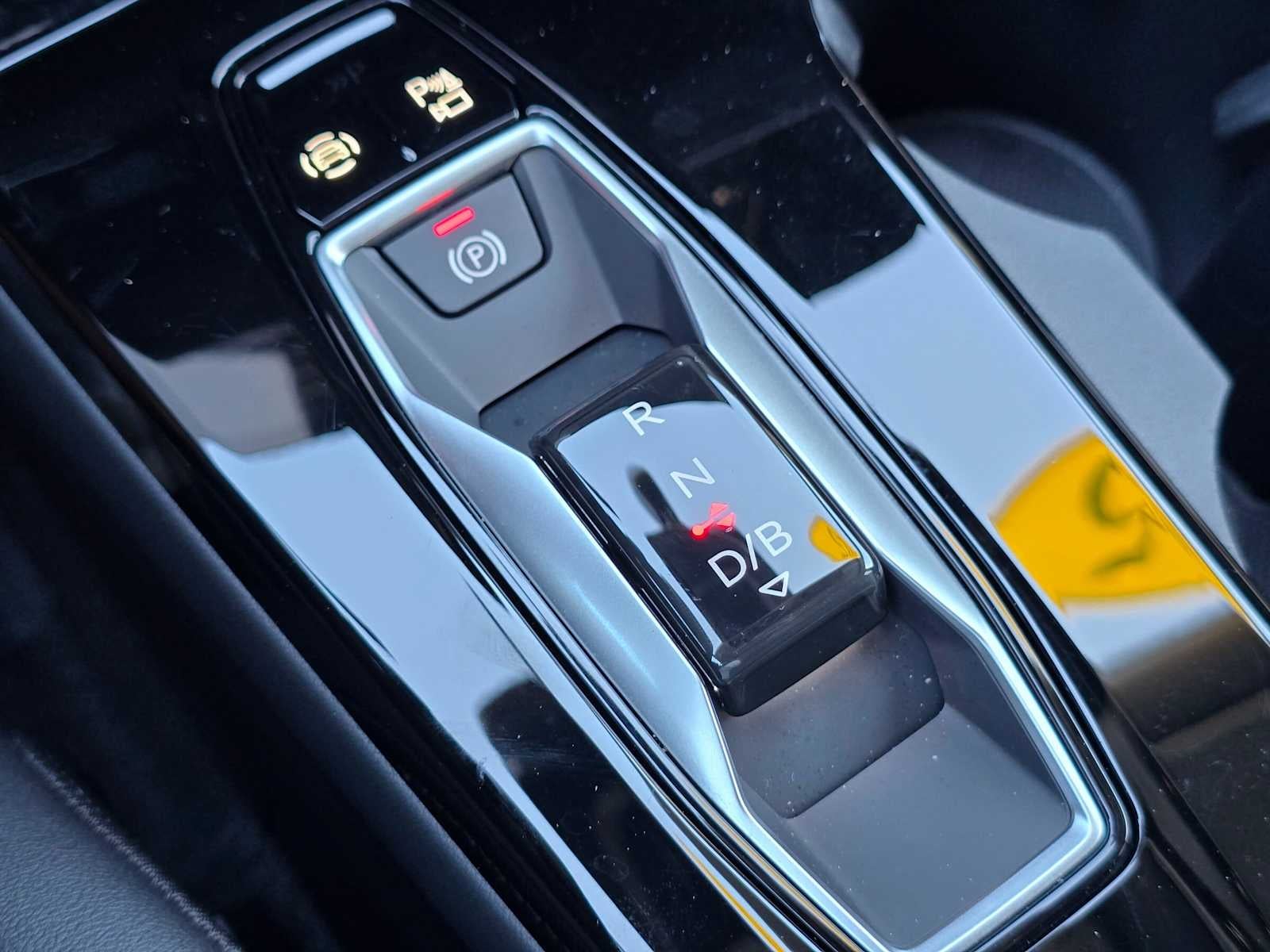 2025 Audi Q6 e-tron Premium Plus