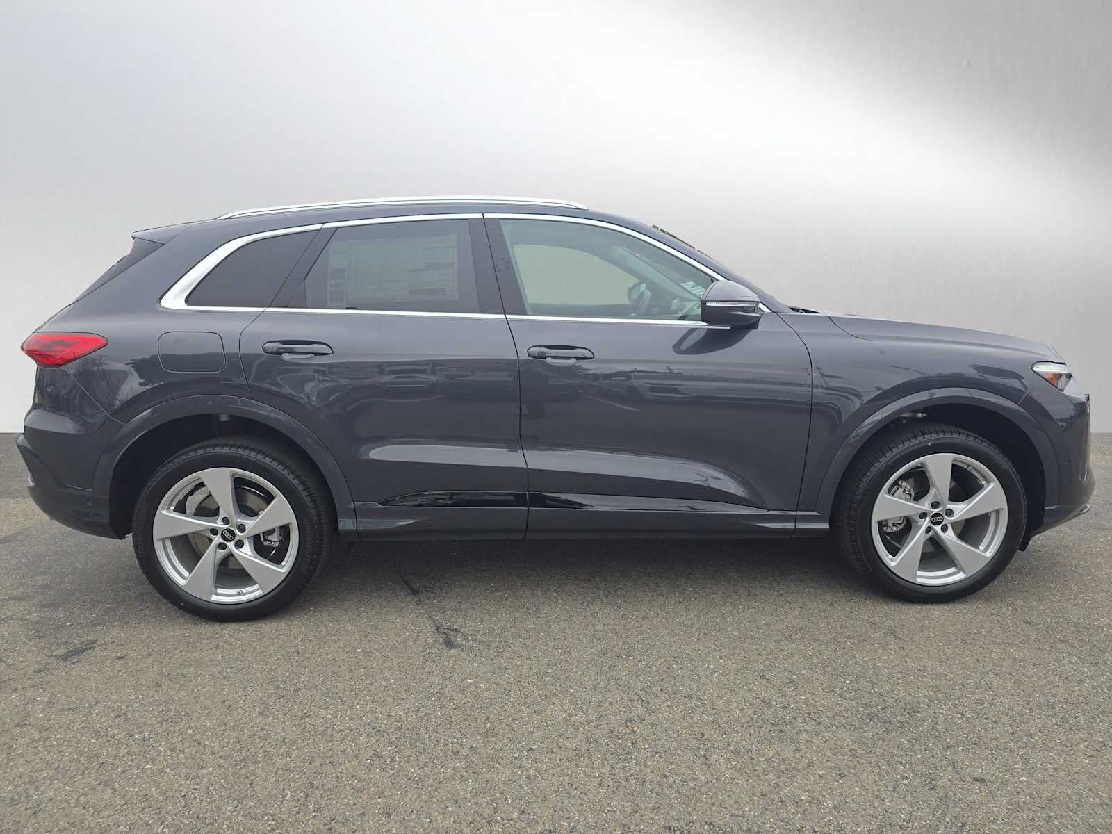 2025 Audi New Q5 Premium Plus